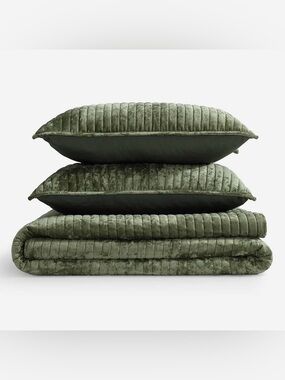 Sunday Citizen King Velvet Quilt & Sham Set Olive Leaf Green NWOT Luxury Bedding